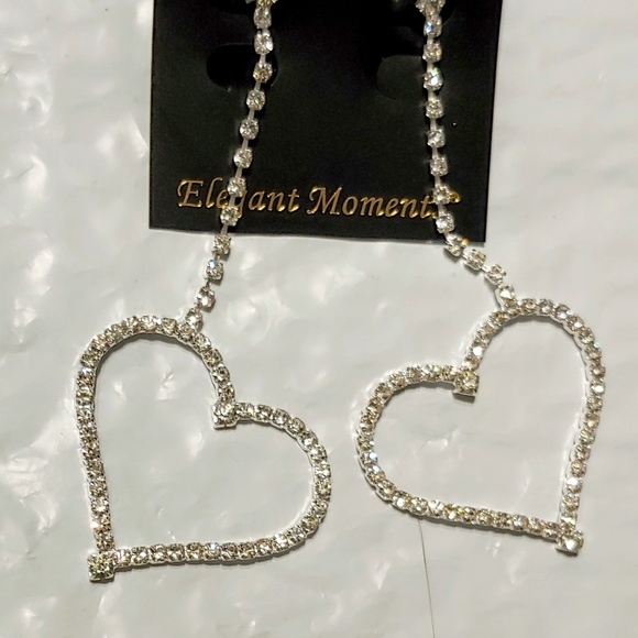 Rhinestone Heart Earrings - Picture 5 of 6